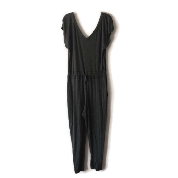 capri jumpsuit with sleeves